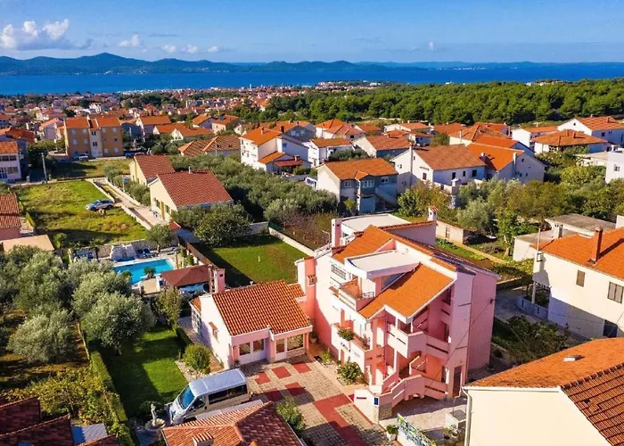 Dalmatina Mit Pool Fuer 4-1 Personen By Interhome * Zadar