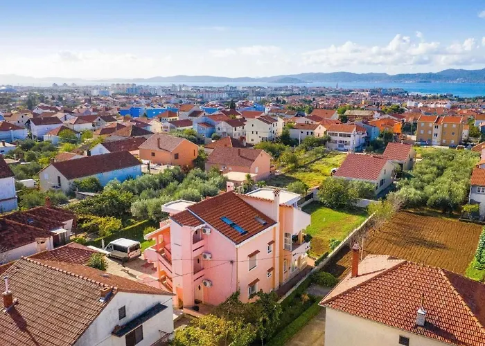 Apartament Dalmatina Mit Pool Fuer 4-1 Personen By Interhome Zadar
