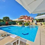 Lägenhet Dalmatina Mit Pool Fuer 4-1 Personen By Interhome Zadar