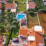 Lägenhet Dalmatina Mit Pool Fuer 4-1 Personen By Interhome *