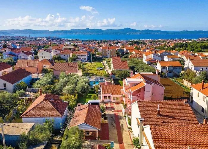 Dalmatina Mit Pool Fuer 4-1 Personen By Interhome