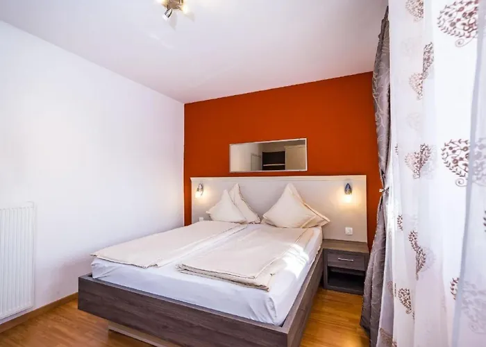 Dalmatina Mit Pool Fuer 4-1 Personen By Interhome דירה *