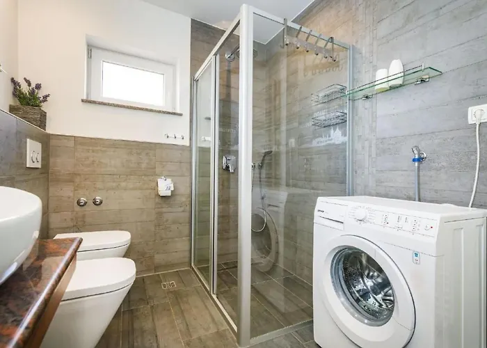 Dalmatina Mit Pool Fuer 4-1 Personen By Interhome *